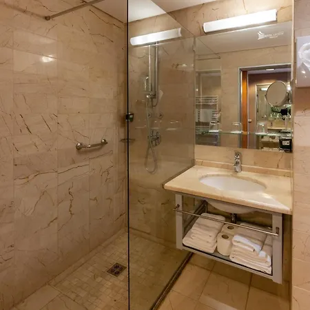 Lycium 4* Debrecín