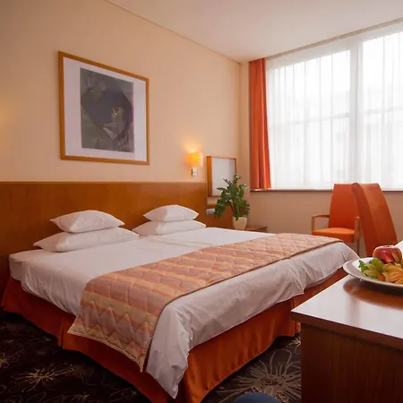 Lycium Hotel 4*