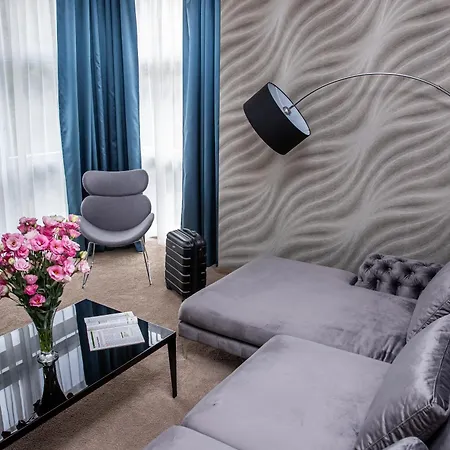 Lycium Otel